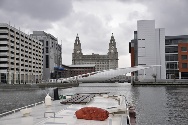 Mercury heads for Liver Building