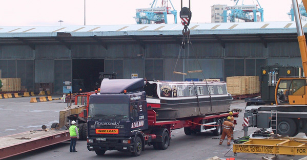 Phyllis May transhipping at ACL Royal Seaforth Terminal in May 2006