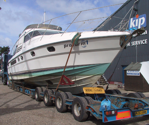 Fairline Squadron 43 on trailer